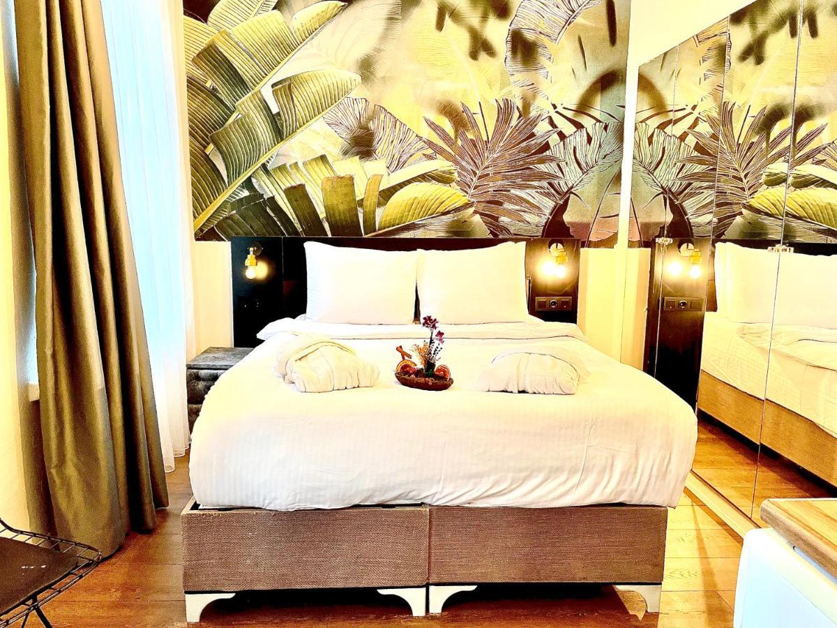 Mates Istiklal Suites Istanbul Exterior foto