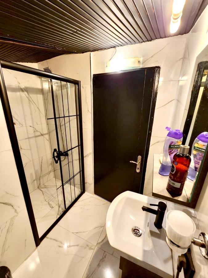 Mates Istiklal Suites Istanbul Exterior foto