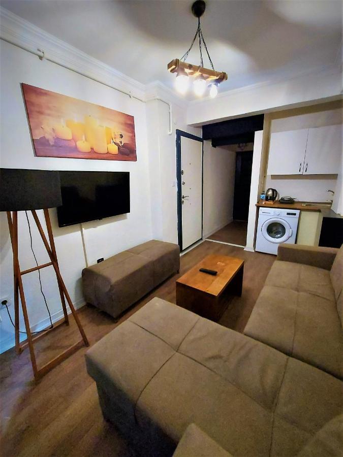 Mates Istiklal Suites Istanbul Exterior foto