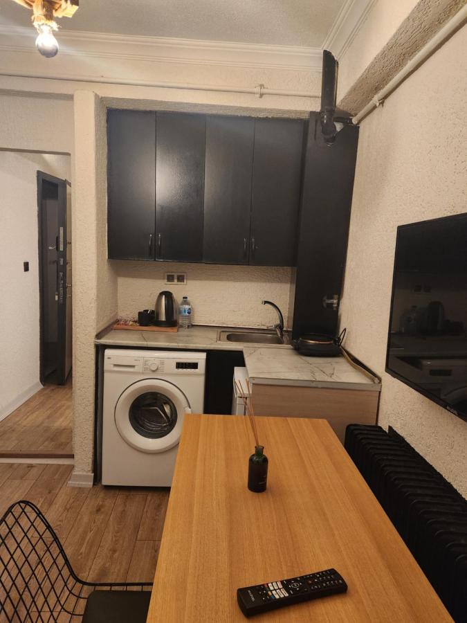 Mates Istiklal Suites Istanbul Exterior foto